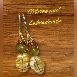 💋🎀genuine carved citrine and labradorite earrings with tulip wires-NWT